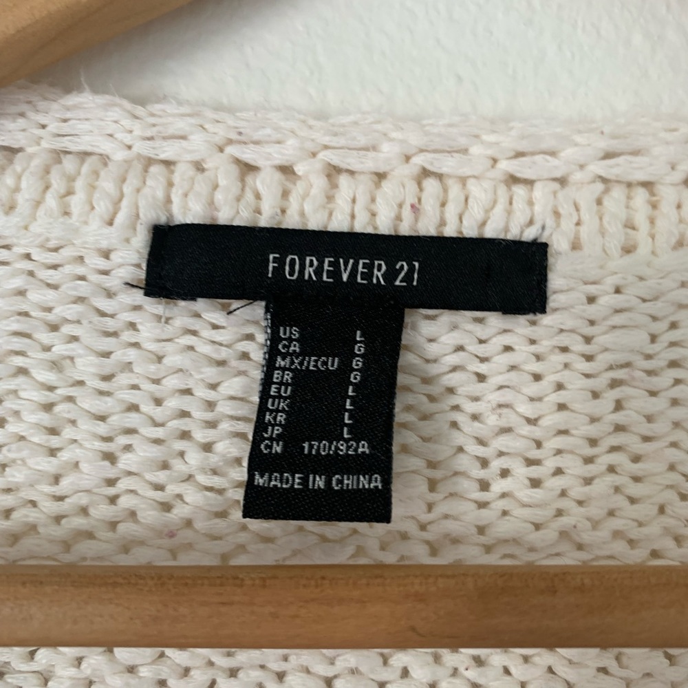 FOREVER 21 | Retro Striped Cropped Knit Sweater - Picture 3 of 7